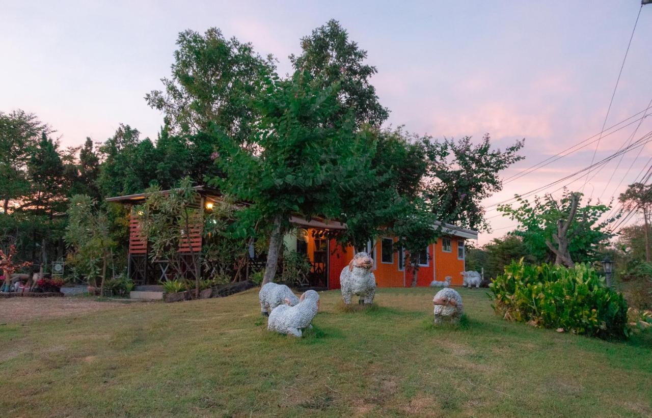 The Creek Villa Loei Exteriör bild