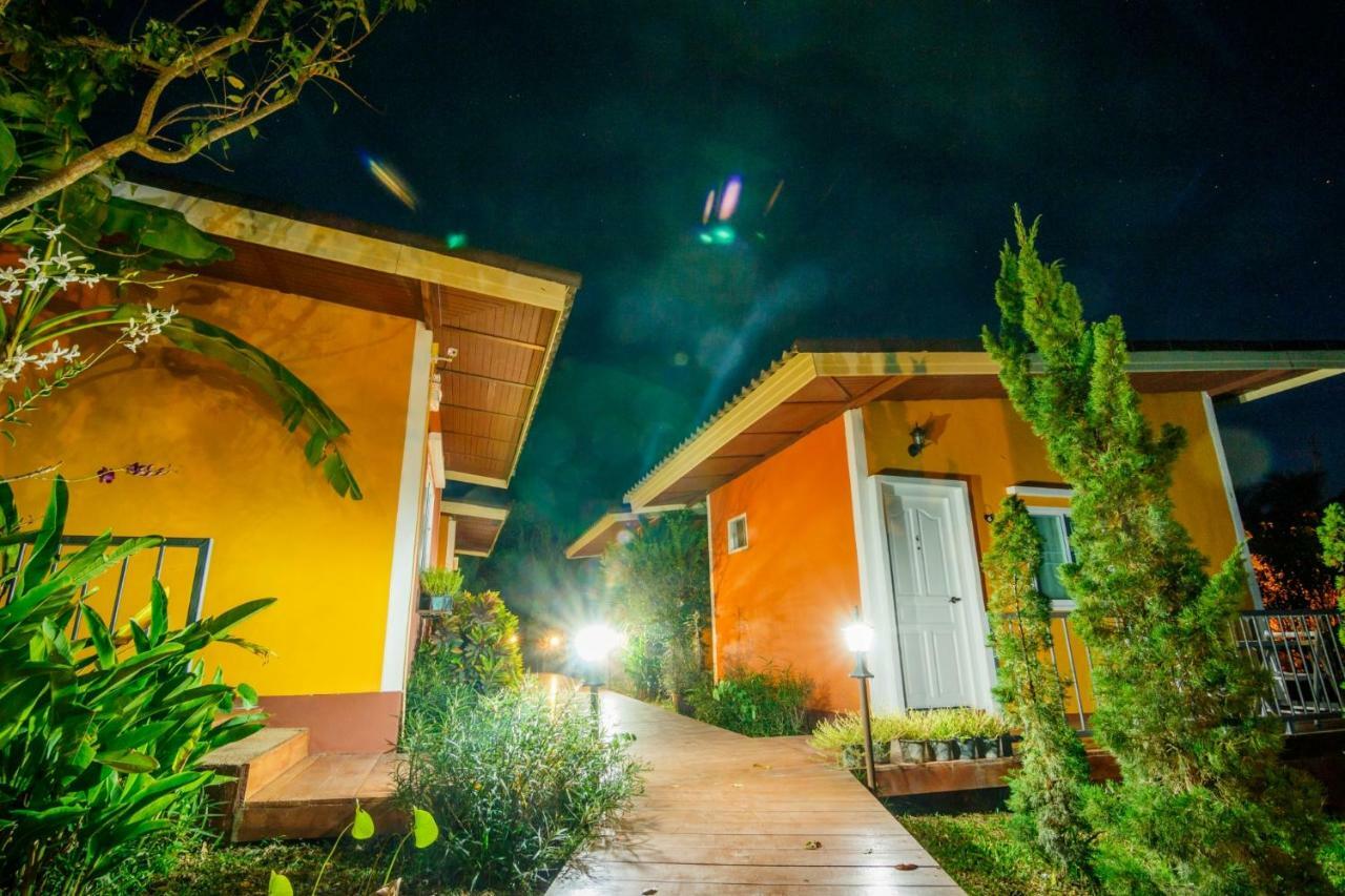 The Creek Villa Loei Exteriör bild