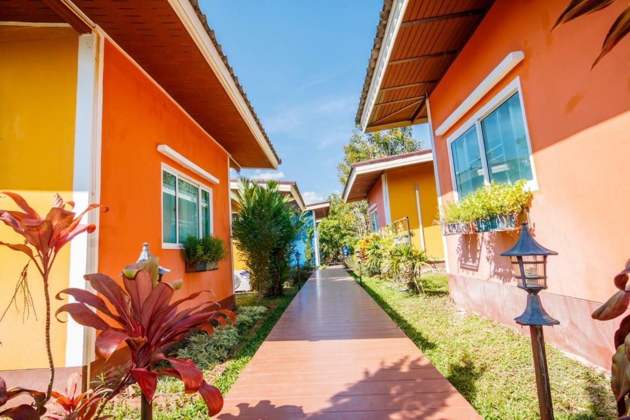 The Creek Villa Loei Exteriör bild